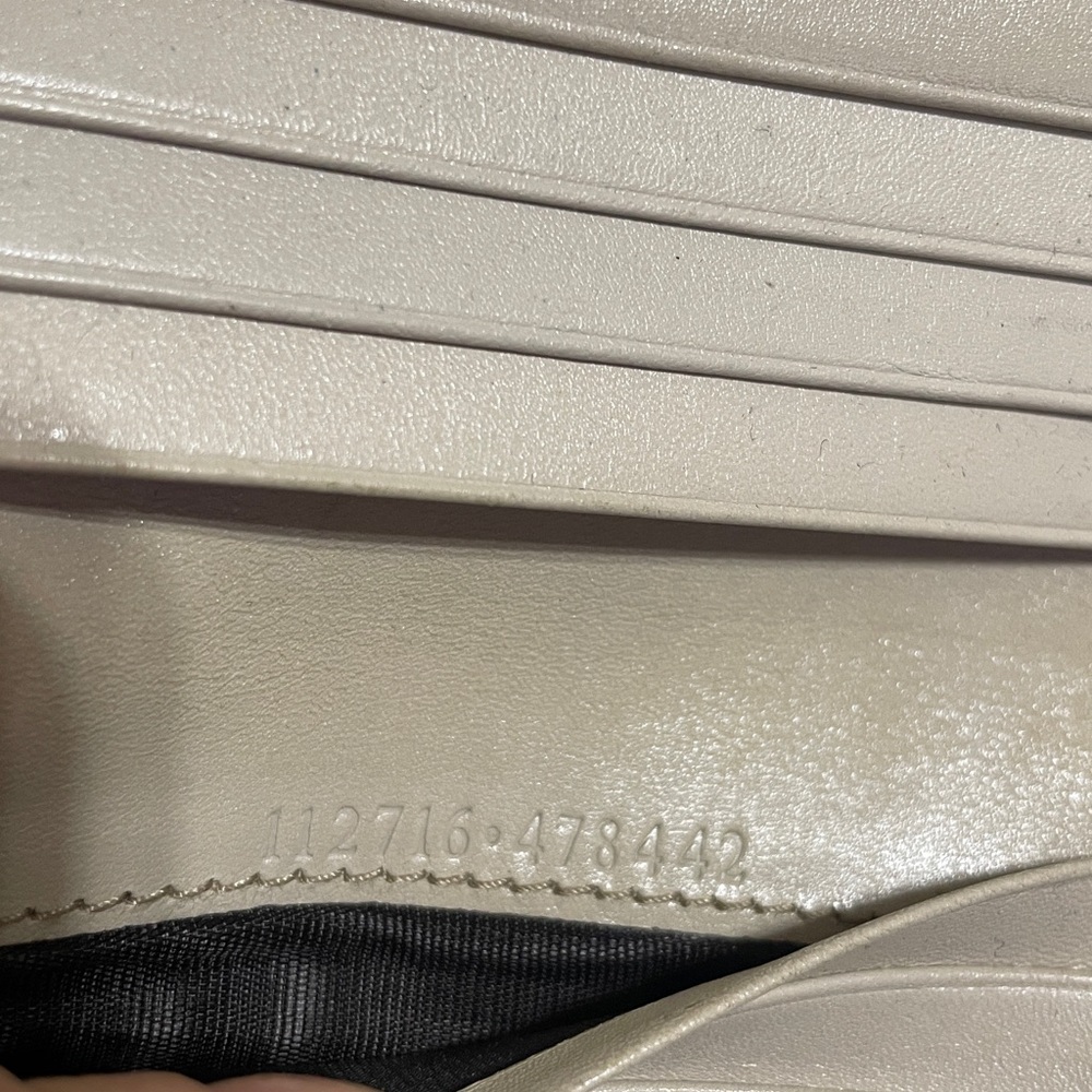 Gucci Embossed Leather Compact Wallet - Picture 13 of 15